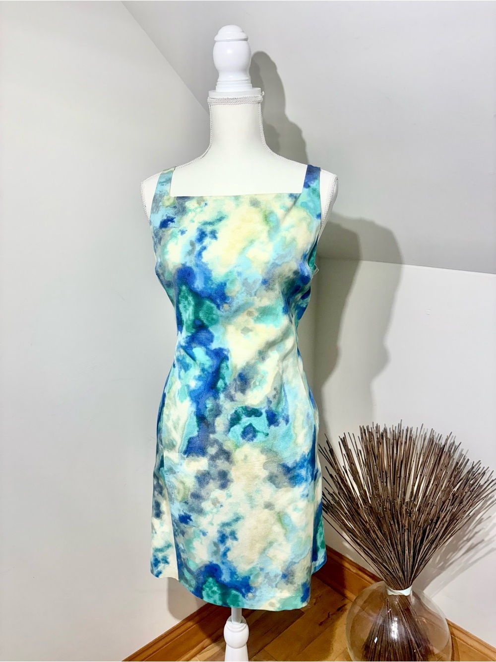 Nine West Sleeveless Blue & Green Watercolor Sheath Dress Sz 6 evening or day